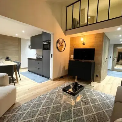Appartement duplex rénové au centre