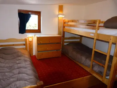 Un ou plusieurs lits dans un hébergement de l'établissement Résidence Aiguille Grive Bat I - Duplex pour 6 personnes à Arc 1800 dans le village de Charmettoger, skis aux pieds MAE-1883