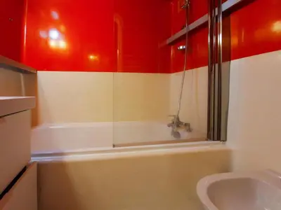 Salle de bains dans l'établissement Résidence Nova - Appartement 2 pièces 6 personnes proche des pistes, des commerces, de la garderie et de l'ESF au centre de la station d’Arc 1800 MAE-2036