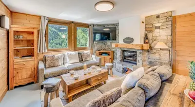 Coin salon dans l'établissement Chalet Napoleon - Chalet - 108m2 - 5 chambres, 5 salles de bain MAE-2014