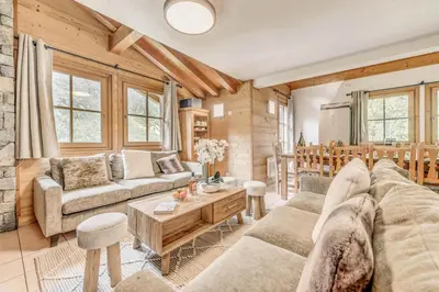 Coin salon dans l'établissement Chalet Josephine - Chalet - 108m² - 5 chambres, 5 salles de bain MAE-2024