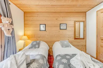 Un ou plusieurs lits dans un hébergement de l'établissement Chalet Josephine - Chalet - 108m² - 5 chambres, 5 salles de bain MAE-2024