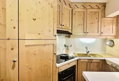 Cuisine ou kitchenette dans l'établissement Résidence Le Rosset - JOLI 2 PIECES 4 PERSONNES IDEALEMENT SITUE MAE-1823