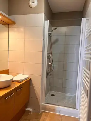 Salle de bains dans l'établissement Appartement station Sainte Foy Tarentaise