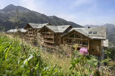 Vue générale sur la montagne ou vue sur la montagne depuis l'appartement