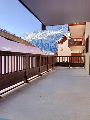 Vue générale sur la montagne ou vue sur la montagne depuis l'appartement