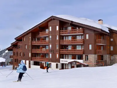 L'établissement Studio skis aux pieds avec balcon, 3/4 pers., WiFi - FR-1-181-2258 en hiver