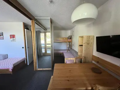 Télévision ou salle de divertissement dans l'établissement Résidence Agate - Studio divisible fonctionnel · Au pied des pistes · Vue vallée MAE-2634
