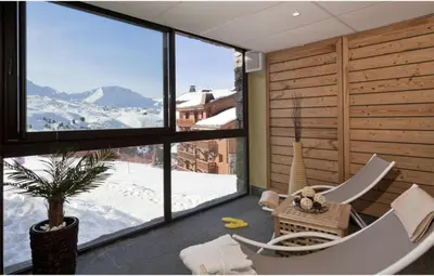 Vue générale sur la montagne ou vue sur la montagne depuis l'appartement