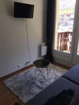 Télévision ou salle de divertissement dans l'établissement studio cabine chalet club III entièrement rénové