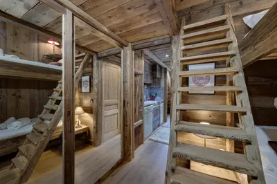 Un ou plusieurs lits superposés dans un hébergement de l'établissement Appartement esprit chalet - splendide vue montagne à 180