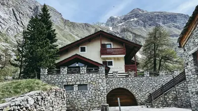 Vue générale sur la montagne ou vue sur la montagne depuis l'appartement