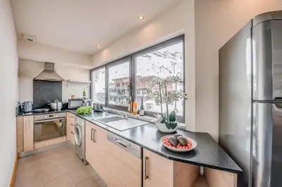 Cuisine ou kitchenette dans l'établissement Résidence Palafour - Appartements « Palafour Lodges» MAE-0154