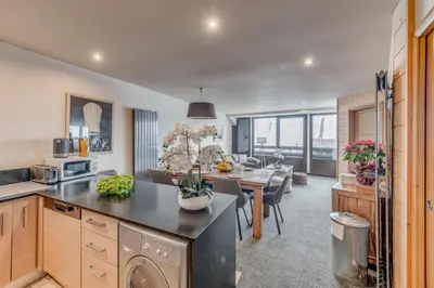 Cuisine ou kitchenette dans l'établissement Résidence Palafour - Appartements «Palafour Lodges» MAE-0174