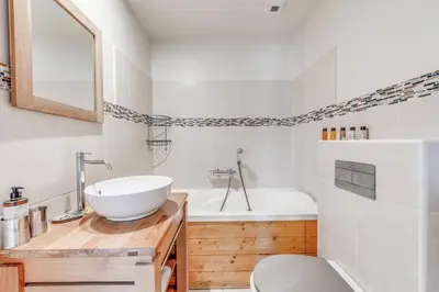 Salle de bains dans l'établissement Résidence Palafour - Appartements «Palafour Lodges» MAE-0174