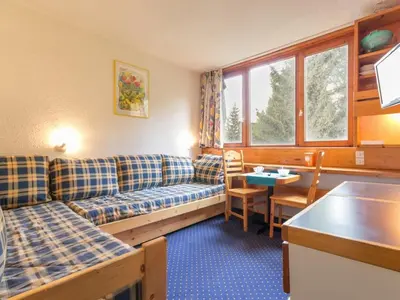 Coin salon dans l'établissement Studette cosy pour 2 au centre de la station avec WIFI gratuit - FR-1-346-487