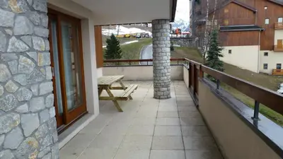 Balcon ou terrasse dans l'établissement Résidence Edelweiss - Appartement de charme 3 pièces 8 personnes à Vallandry proche des pistes, des commerces et du centre station MAE-2003