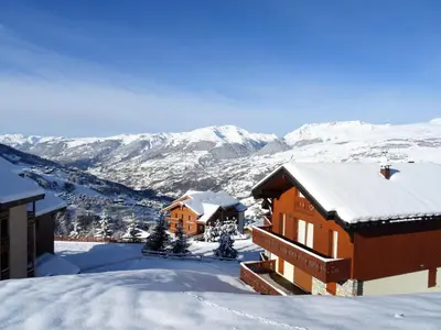 Vue générale sur la montagne ou vue sur la montagne depuis l'appartement