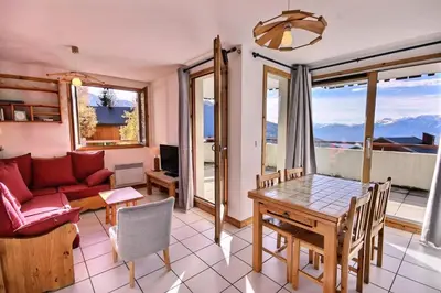 Coin salon dans l'établissement Résidence Presles - Bel appartement 3 pièces 7 personnes à Vallandry dans un quartier calme et proche des pistes MAE-2013