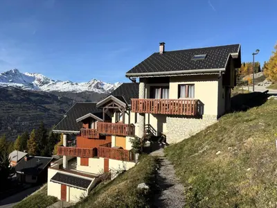 Vue générale sur la montagne ou vue sur la montagne depuis l'appartement