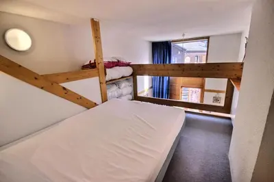 Un ou plusieurs lits dans un hébergement de l'établissement Résidence Arc En Ciel - Appartement 2 pièces 5 personnes à Vallandry en centre station et à côté des pistes MAE-2063