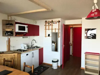 Cuisine ou kitchenette dans l'établissement Résidence Cret De L'ours 2 - Appartement 4 personnes à Vallandry proche des pistes et des commerces MAE-2080