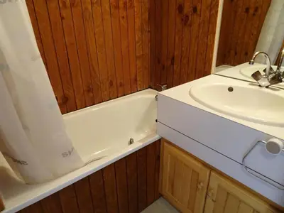 Salle de bains dans l'établissement Résidence Michailles - Studio 4 personnes à Vallandry en centre station et proche des pistes MAE-2108