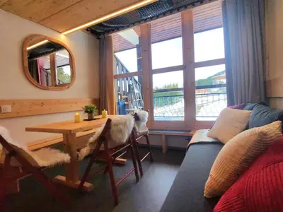 Coin salon dans l'établissement Duplex Mezzanine 5 pers. · Ski aux pieds · Vue Mont Blanc - FR-1-346-426