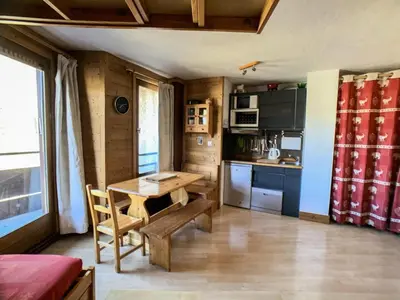 Cuisine ou kitchenette dans l'établissement Résidence Curling A2 - Appartement au centre du Val Claret MAE-4064
