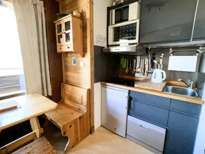 Cuisine ou kitchenette dans l'établissement Résidence Curling A2 - Appartement au centre du Val Claret MAE-4064