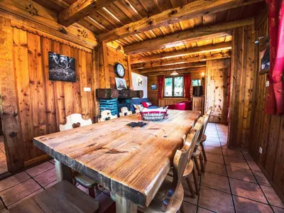 Plan de l'établissement Appartement rénové au chalet, proche pistes, balcon, animaux admis - FR-1-502-355