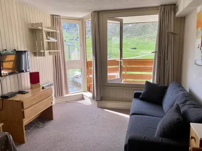 Coin salon dans l'établissement Studio de 25 m² avec balcon à Tignes - FR-1-449-188