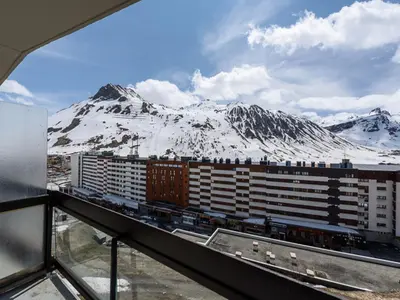 Vue générale sur la montagne ou vue sur la montagne depuis l'appartement