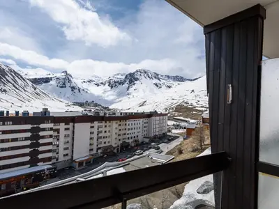 Vue générale sur la montagne ou vue sur la montagne depuis l'appartement