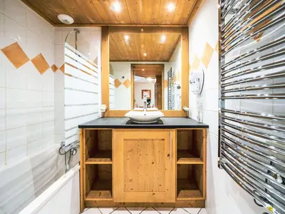 Plan de l'établissement Charmant Appartement Proche Pistes avec Balcon et WIFI - FR-1-502-374