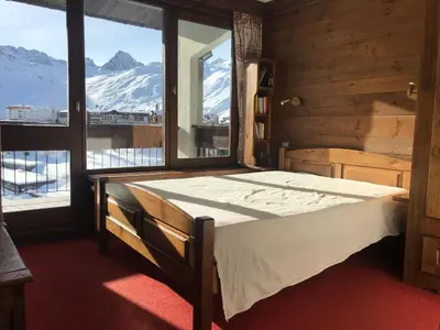 Vue générale sur la montagne ou vue sur la montagne depuis l'appartement