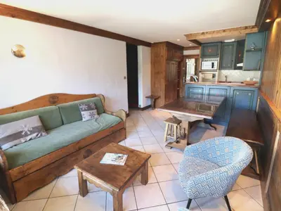 Cuisine ou kitchenette dans l'établissement Appartement fonctionnel Proches des pistes et des commerces Balcon - FR-1-502-390