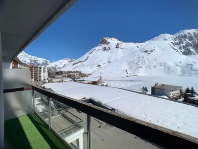 Vue générale sur la montagne ou vue sur la montagne depuis l'appartement