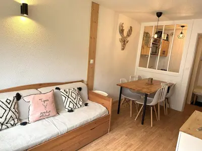 Coin salon dans l'établissement Appartement confortable skis aux pieds avec balcon, 6 pers, Tignes - FR-1-502-398