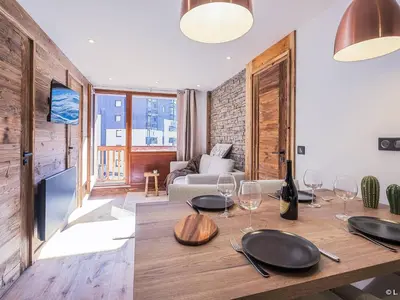 Coin salon dans l'établissement Appartement rénové 2 pièces cabine à Tignes Val Claret - FR-1-502-407