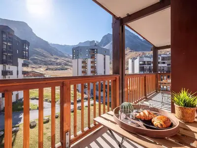 Vue générale sur la montagne ou vue sur la montagne depuis l'appartement