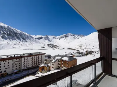 Vue générale sur la montagne ou vue sur la montagne depuis l'appartement