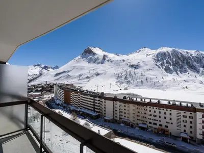 Vue générale sur la montagne ou vue sur la montagne depuis l'appartement