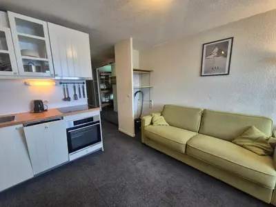 Cuisine ou kitchenette dans l'établissement Studio confort skis aux pieds, animaux admis, Tignes - FR-1-502-412