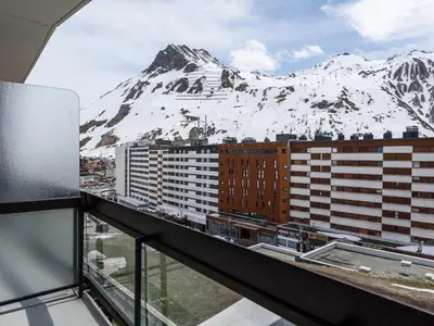 Vue générale sur la montagne ou vue sur la montagne depuis l'appartement