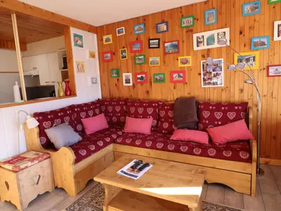Coin salon dans l'établissement Appartement Confort 3 Pièces, Balcon, Animaux Admis, 8 Pers., Wifi, Pied des Pistes - FR-1-502-440