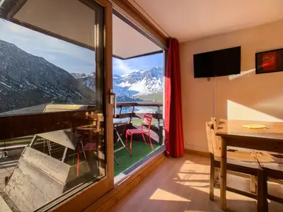 Vue générale sur la montagne ou vue sur la montagne depuis l'appartement