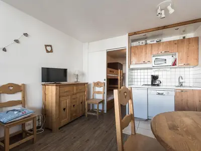 Cuisine ou kitchenette dans l'établissement Studio confortable proche pistes, balcon sud, 4 pers - FR-1-502-419