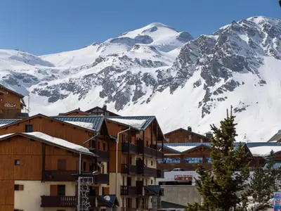 Vue générale sur la montagne ou vue sur la montagne depuis l'appartement