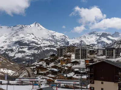 Vue générale sur la montagne ou vue sur la montagne depuis l'appartement